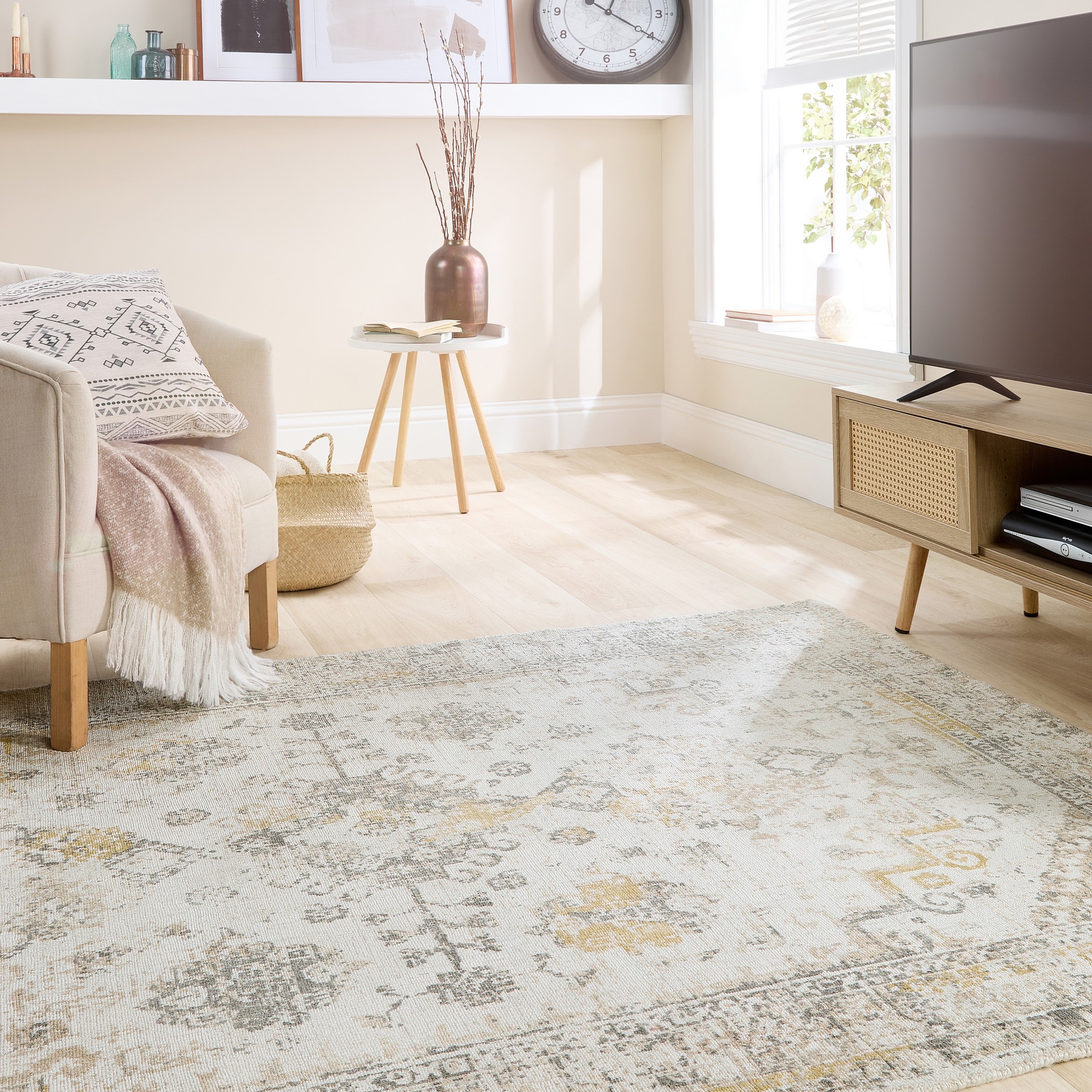 Vogue Traditional Distressed Rugs In Grey Ochre Yellow